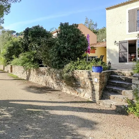 Provencal In With Pool Bormes-les-Mimosas
